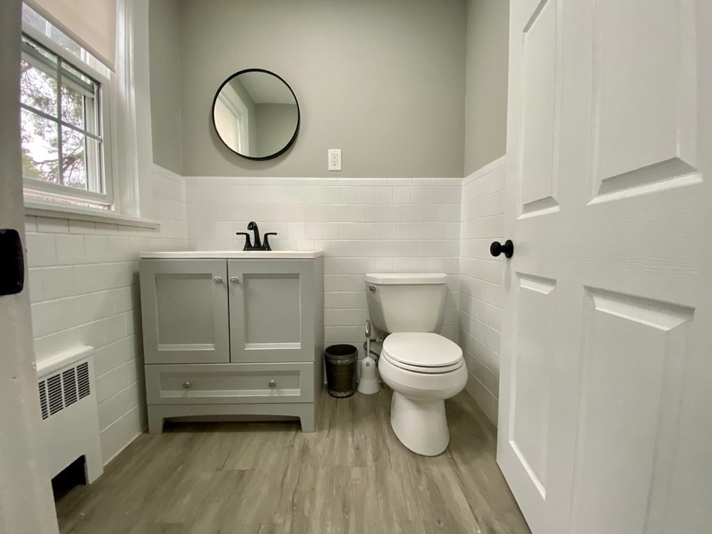 18 Hillcrest Road Milton, MA 02186 - Photo 7 of 16