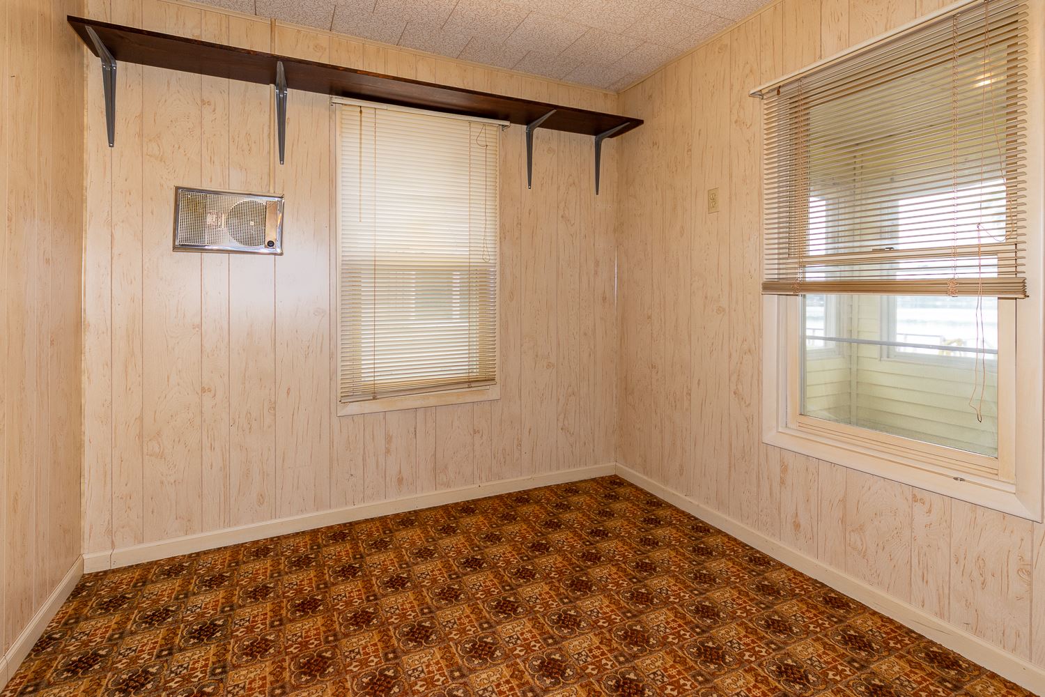 51705 East County Line Road Middlebury, IN 46540 - Photo 16 of 33 Gallery Image 16