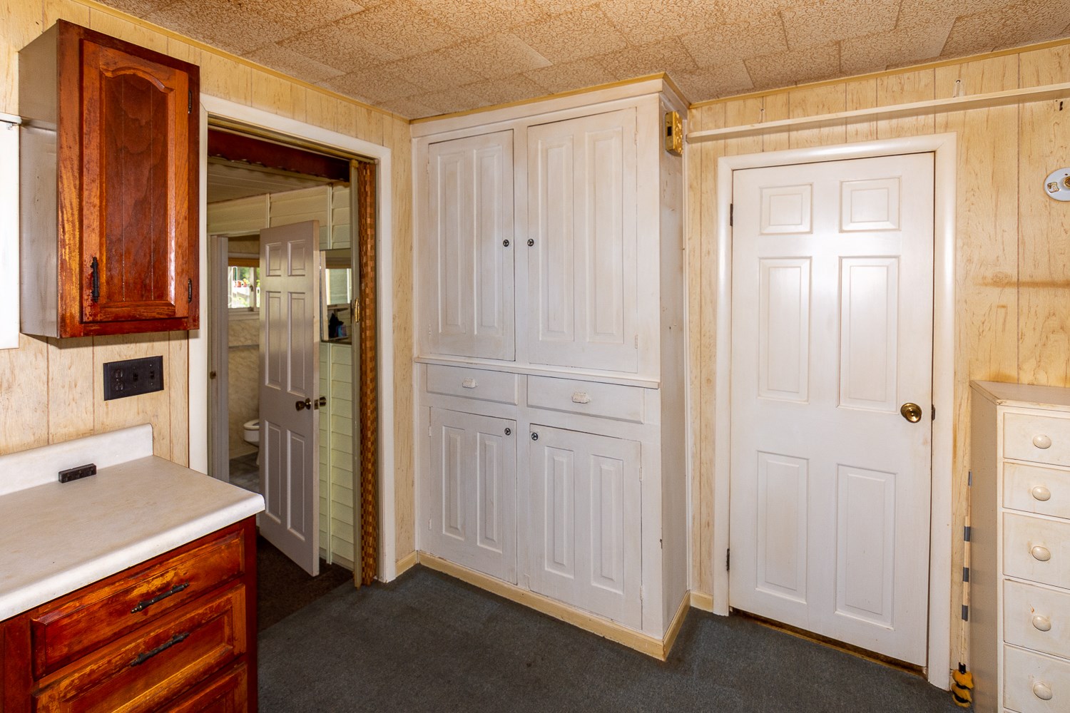 51705 East County Line Road Middlebury, IN 46540 - Photo 17 of 33 Gallery Image 17