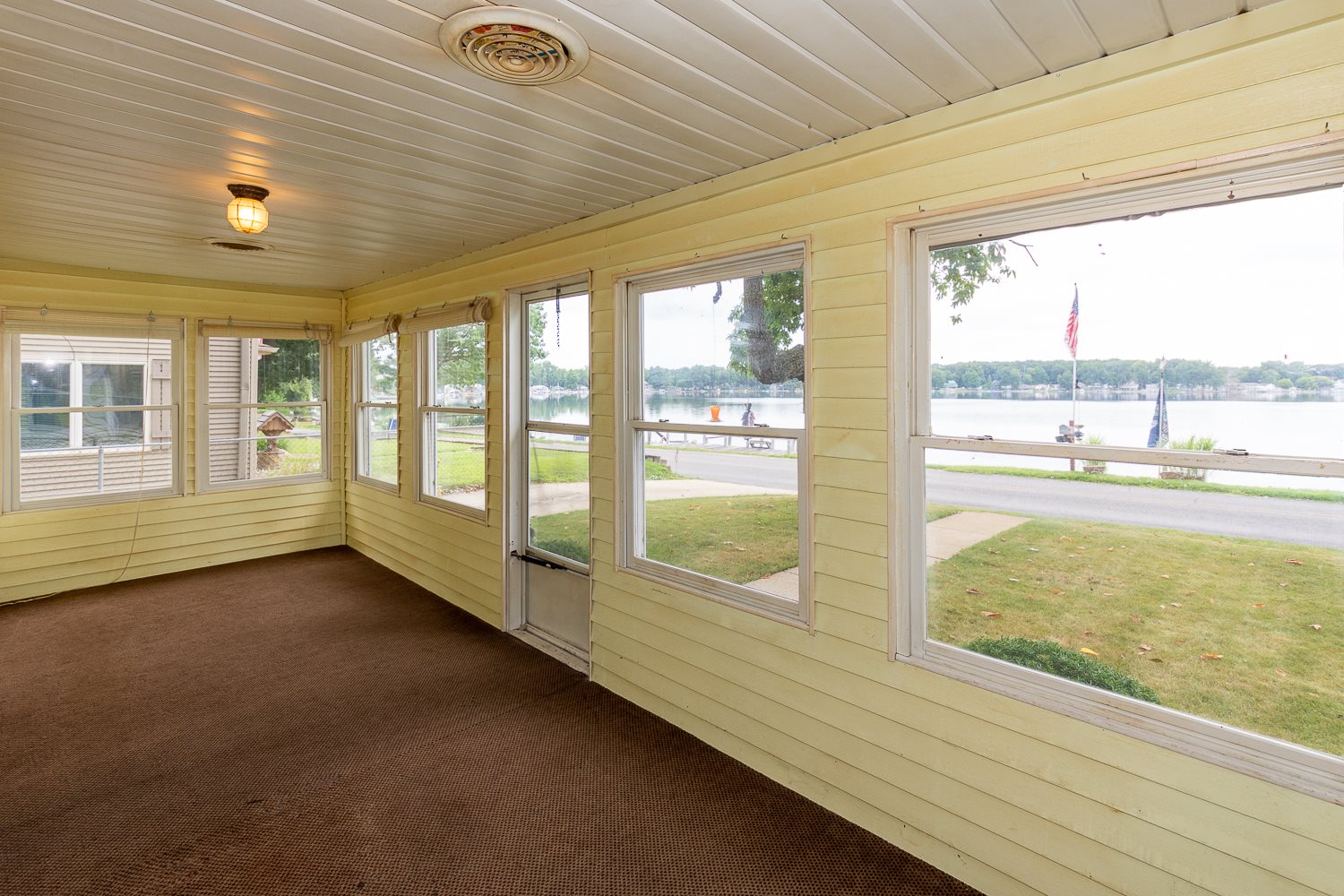 51705 East County Line Road Middlebury, IN 46540 - Photo 8 of 33 Gallery Image 8