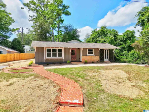 $319,900 | 1321 Oak Street, Montevallo, AL 35115