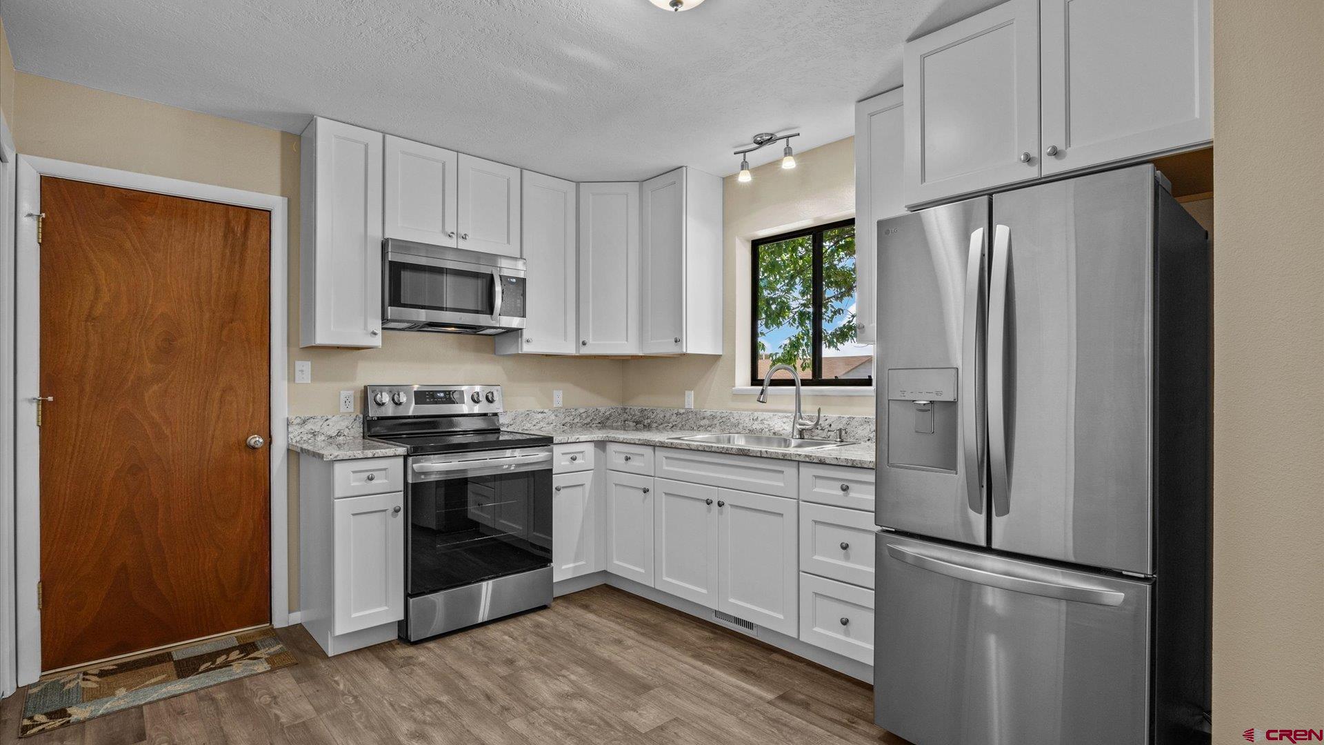 829 Logan Court Palisade, CO 81526 - Photo 4 of 31 Gallery Image 4