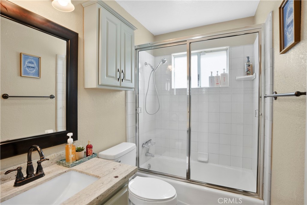 163 South Grass Valley Road Lake Arrowhead, CA 92391 - Photo 16 of 35 Full bath on main level