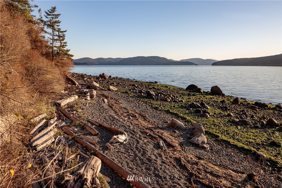 2089 Bakerview Road Lopez Island, WA 98261 - Photo 32 of 33