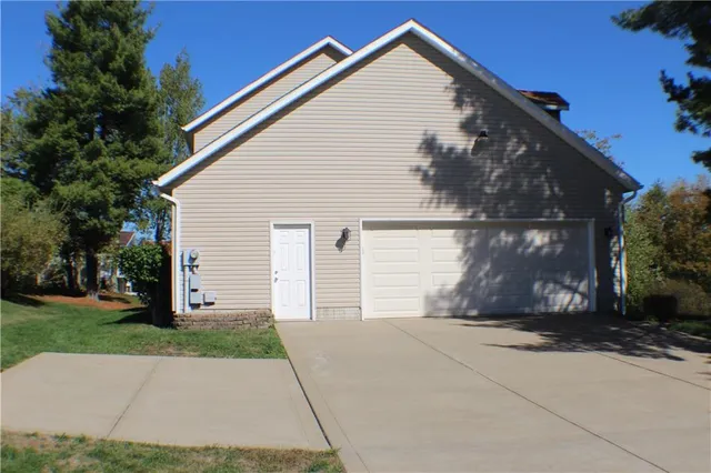 $360,000 | 32 Intermediate Drive, Coal Center, PA 15423