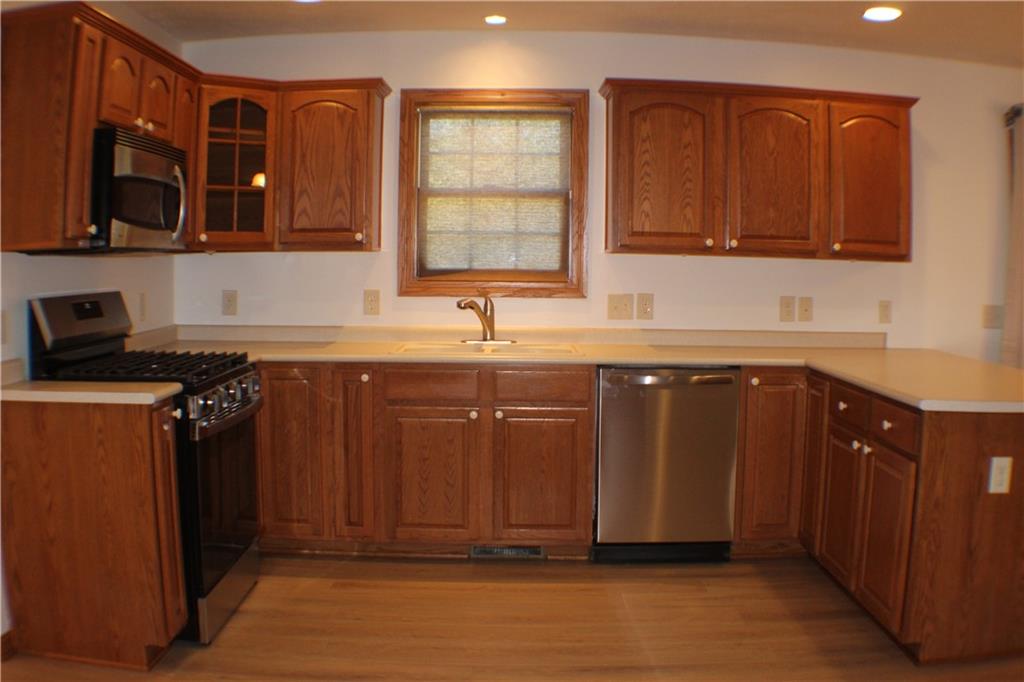 32 Intermediate Drive Coal Center, PA 15423 - Photo 10 of 36 Stainless dishwasher, microwave and brand-new gas range are included!