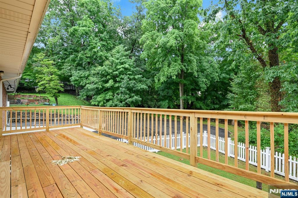 26 Alpine Drive Wayne, NJ 07470 - Photo 19 of 45