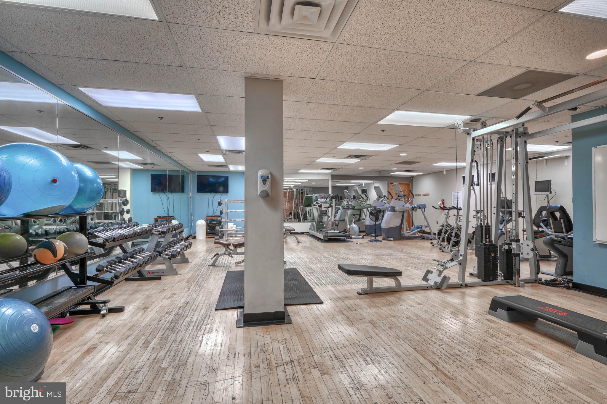 2702 Lighthouse Point East, Unit 626 Baltimore, MD 21224 - Photo 43 of 48