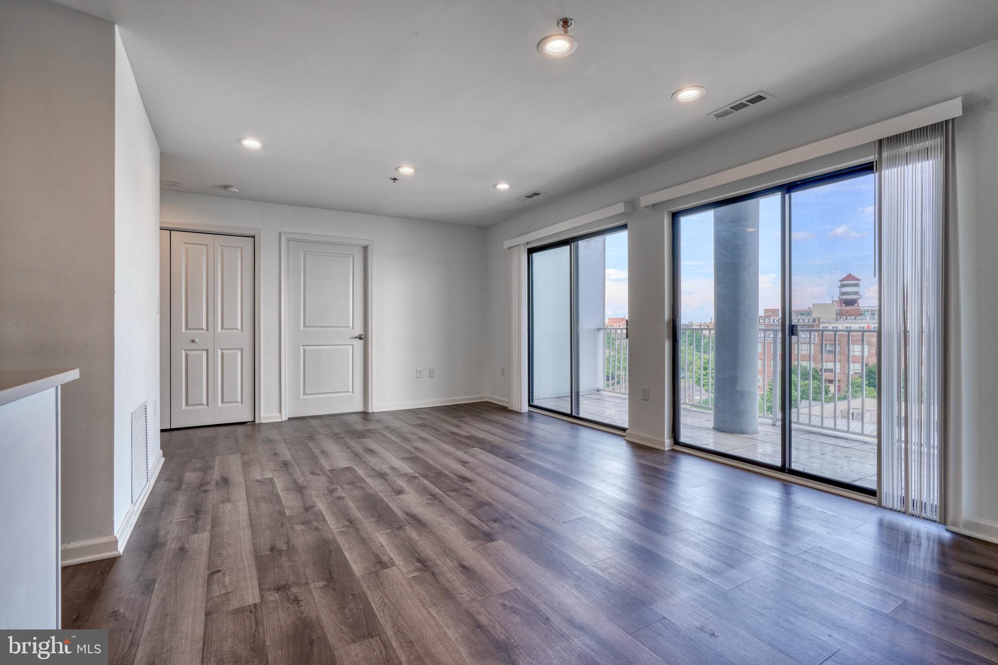 2702 Lighthouse Point East, Unit 626 Baltimore, MD 21224 - Photo 5 of 48