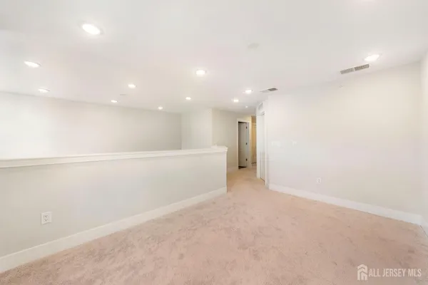 $4,750 | 707 Station Road, Dunellen, NJ 08812