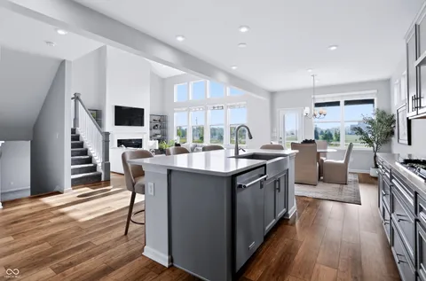 $825,000 | 5341 Peachtree Road, Zionsville, IN 46077