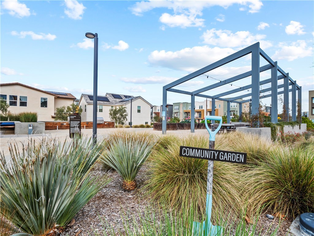 27013 Hummingbird Lane Valencia, CA 91381 - Photo 41 of 54