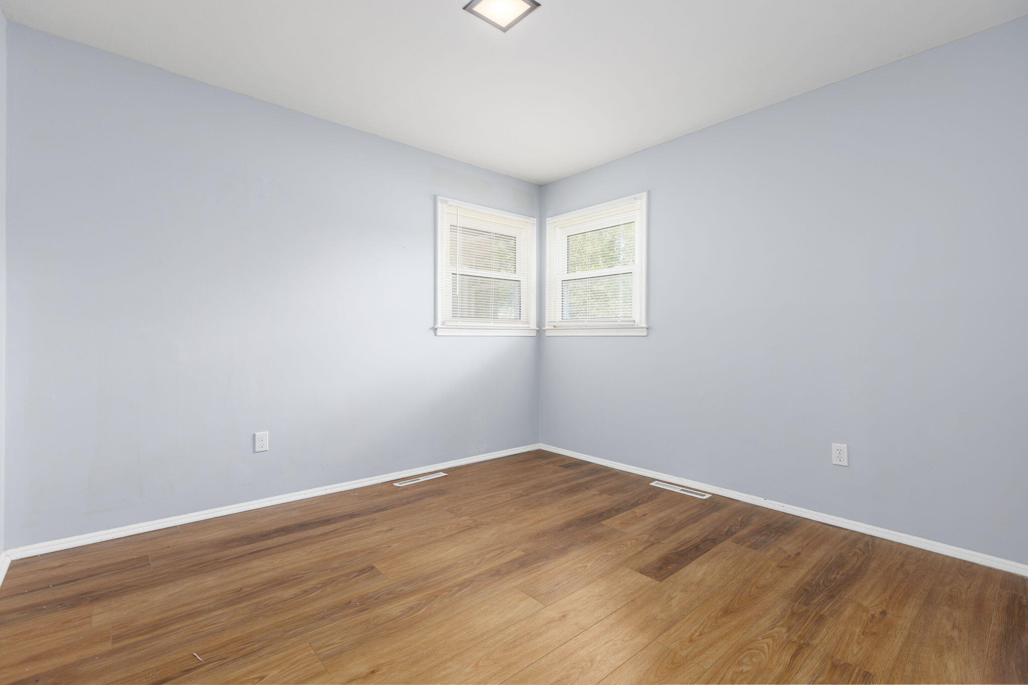 20458 Indiana Street Detroit, MI 48221 - Photo 14 of 18 16-web-or-mls-IndianaAve_20458 - Bed Two