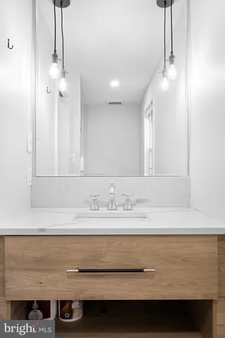 $995,000 | 58 West Mechanic Street, New Hope, PA 18938