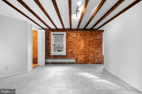 a view of walk in closet