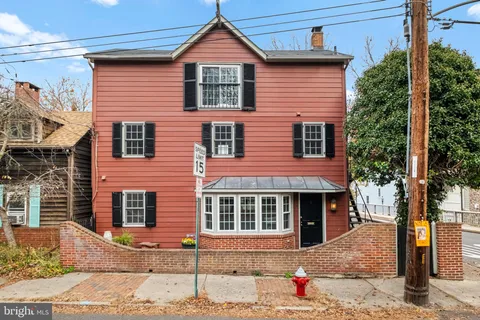 $995,000 | 58 West Mechanic Street, New Hope, PA 18938