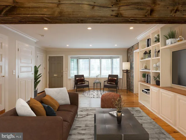 $995,000 | 58 West Mechanic Street, New Hope, PA 18938