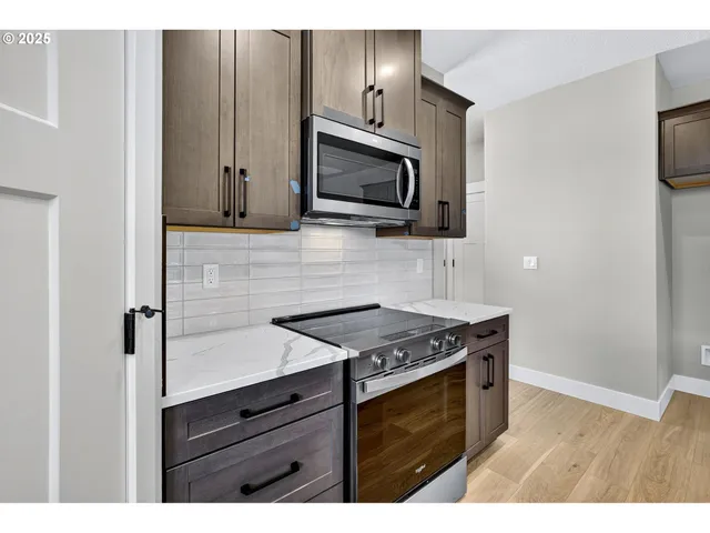 $579,900 | 2854 Northeast Sweetwater Road, Unit 16, Estacada, OR 97023