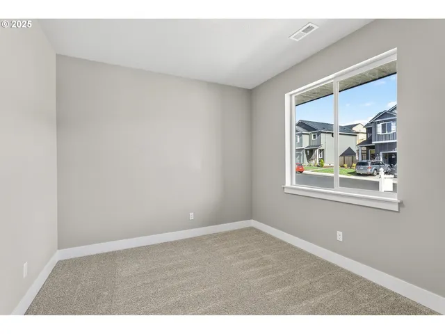 $579,900 | 2854 Northeast Sweetwater Road, Unit 16, Estacada, OR 97023