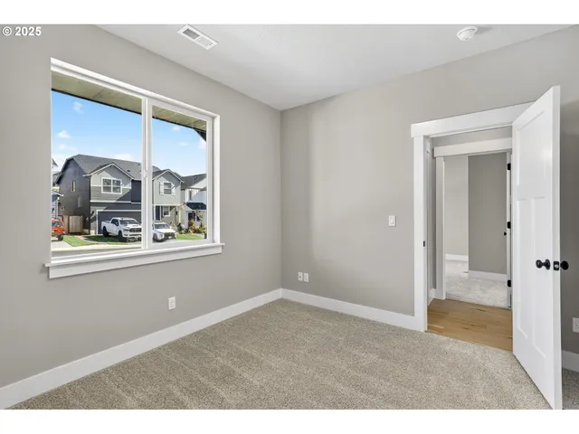 $579,900 | 2854 Northeast Sweetwater Road, Unit 16, Estacada, OR 97023