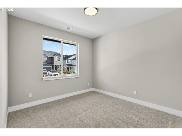 $579,900 | 2854 Northeast Sweetwater Road, Unit 16, Estacada, OR 97023