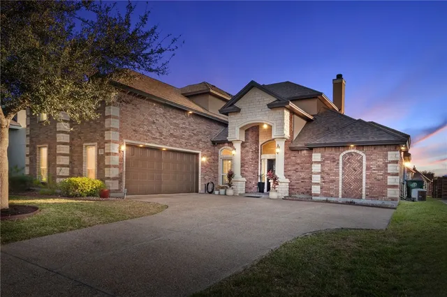 $649,900 | 15001 Lake Mead Drive, Robstown, TX 78380