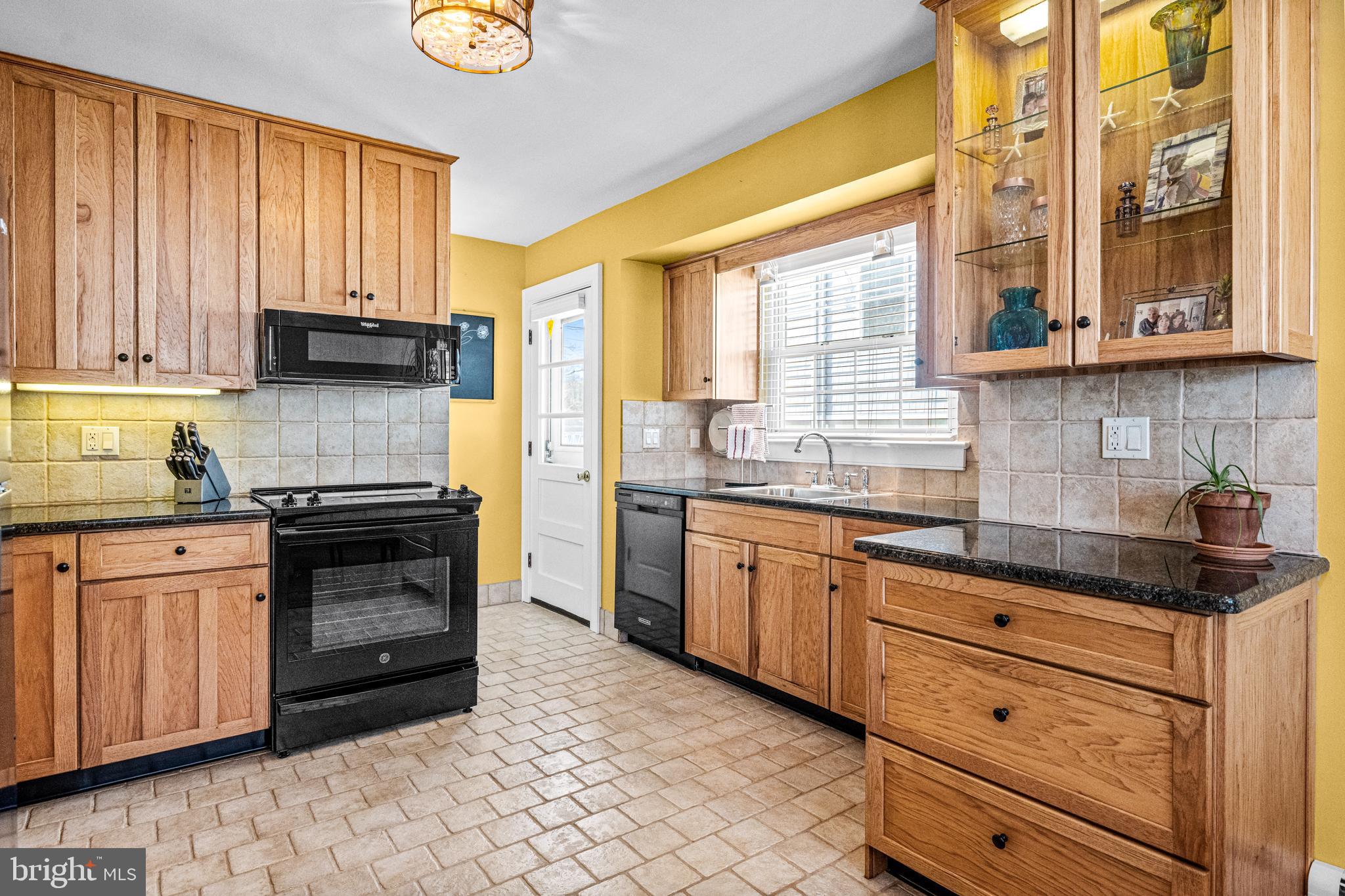 37 Fairway Drive Tuckerton, NJ 08087 - Photo 11 of 48