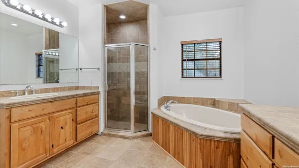 $3,495 | 10808 Dedeke Drive, New Braunfels, TX 78132