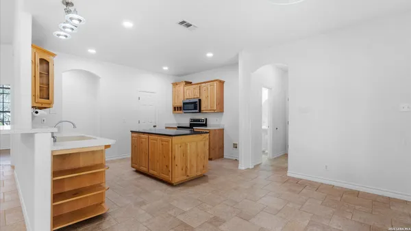 $3,495 | 10808 Dedeke Drive, New Braunfels, TX 78132