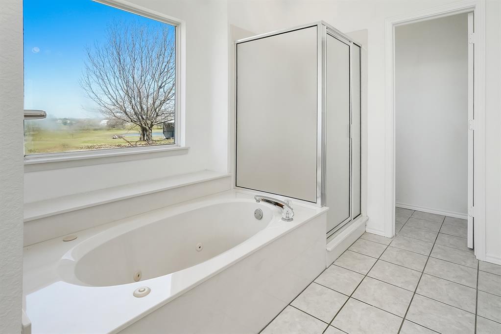 2075 Huling Road Sanger, TX 76266 - Photo 17 of 39