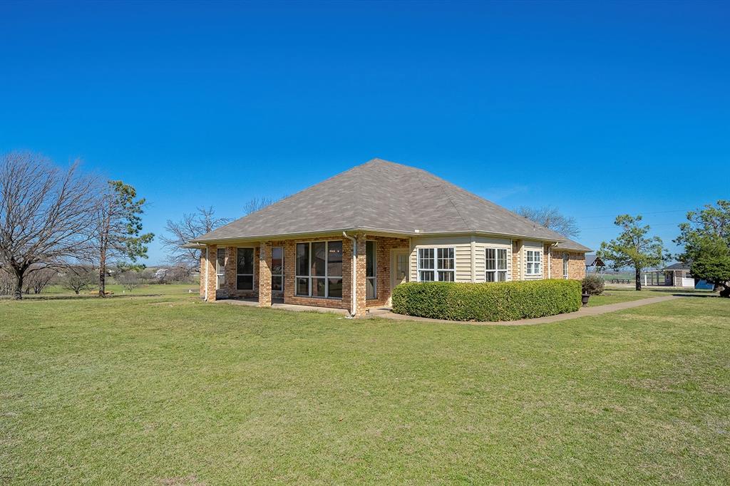 2075 Huling Road Sanger, TX 76266 - Photo 30 of 39