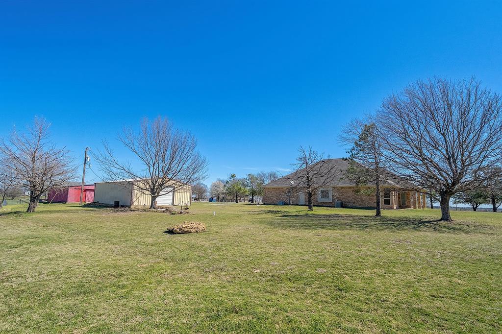 2075 Huling Road Sanger, TX 76266 - Photo 37 of 39