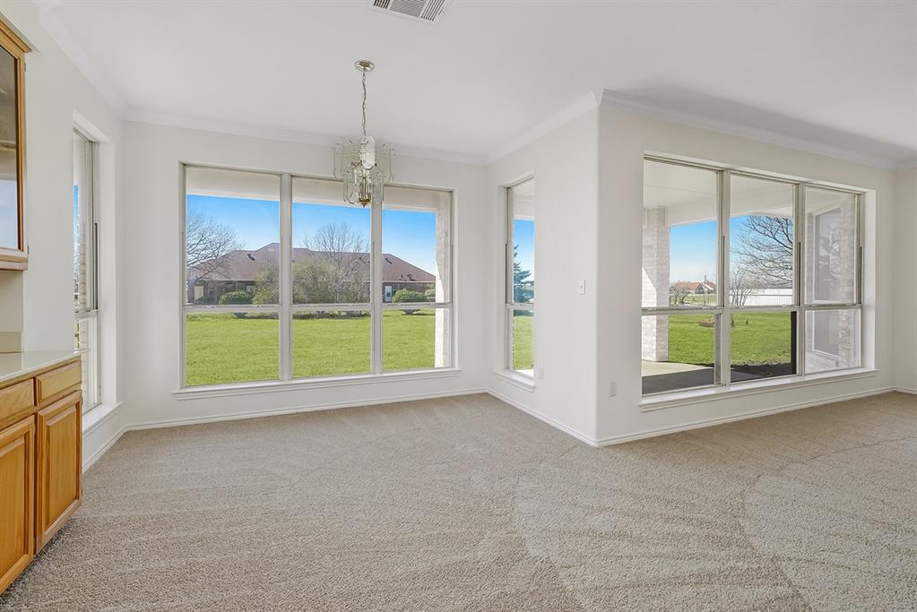 2075 Huling Road Sanger, TX 76266 - Photo 8 of 39