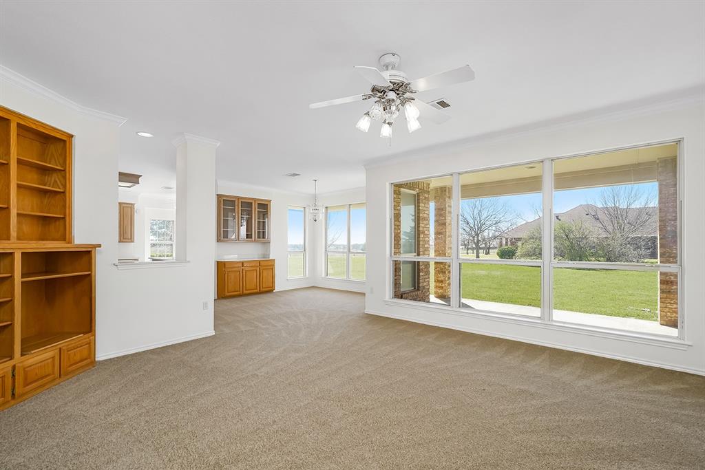 2075 Huling Road Sanger, TX 76266 - Photo 10 of 39