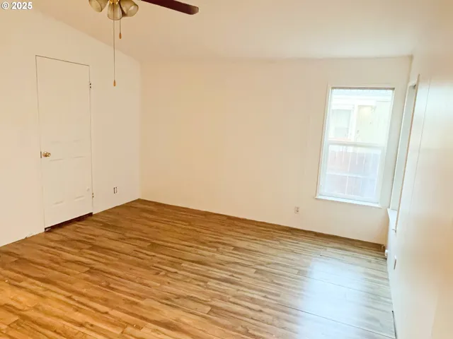 $109,900 | 550 South State Street, Sutherlin, OR 97479