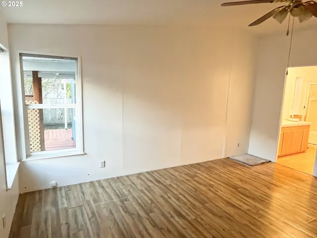 $109,900 | 550 South State Street, Sutherlin, OR 97479