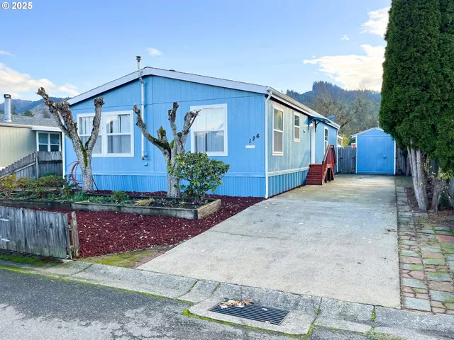 $109,900 | 550 South State Street, Sutherlin, OR 97479