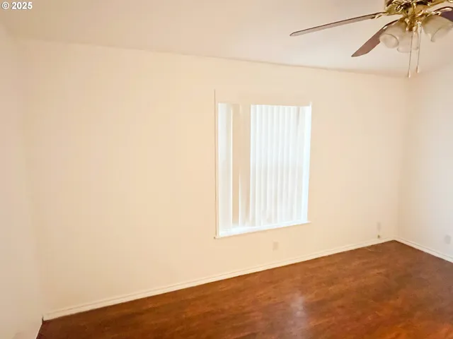 $109,900 | 550 South State Street, Sutherlin, OR 97479