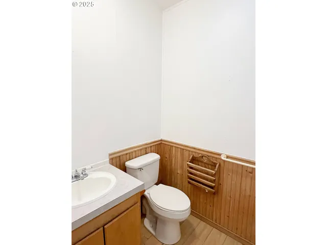 $109,900 | 550 South State Street, Sutherlin, OR 97479