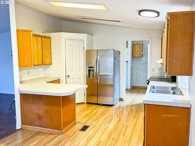 $109,900 | 550 South State Street, Sutherlin, OR 97479