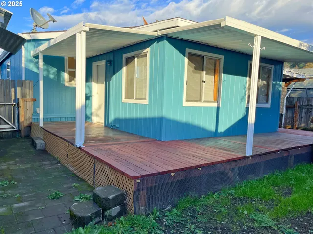 $109,900 | 550 South State Street, Sutherlin, OR 97479