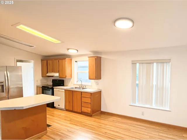 $109,900 | 550 South State Street, Sutherlin, OR 97479