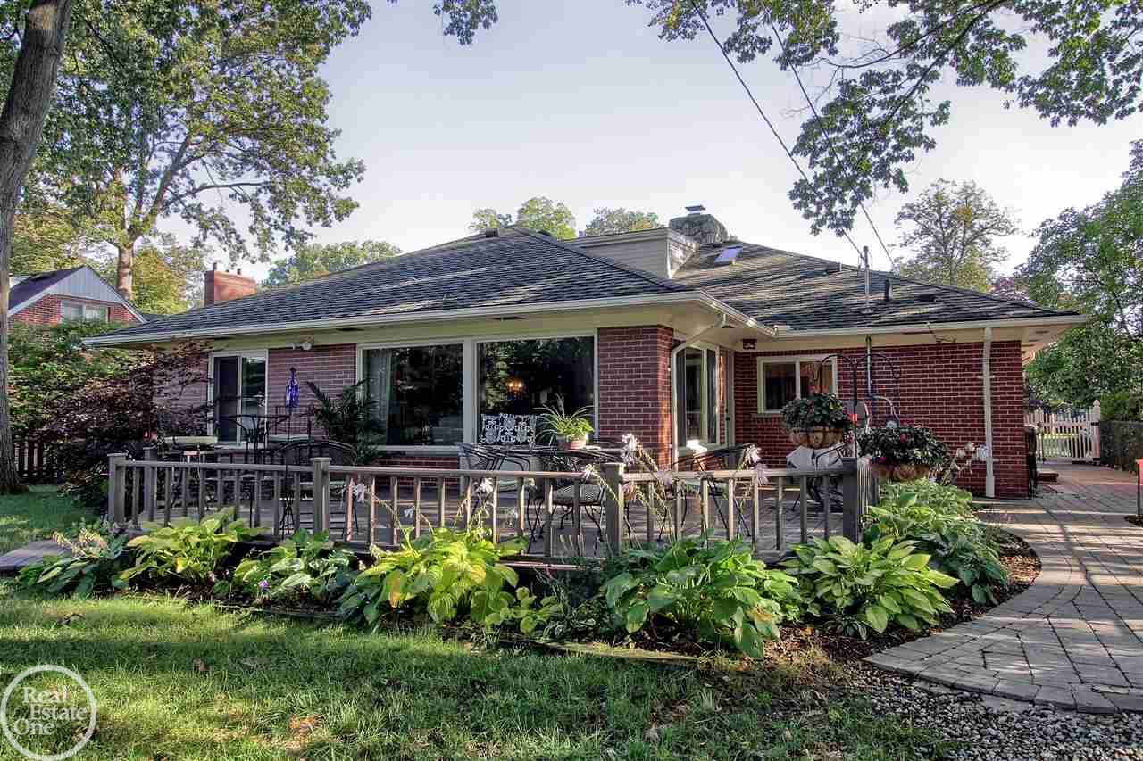 311 Cloverly Road Grosse Pointe Farms, MI 48236 - Photo 30 of 34