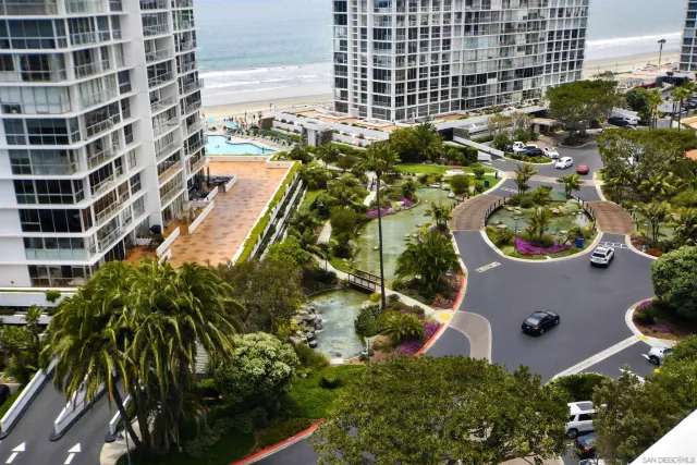 a picture of a building