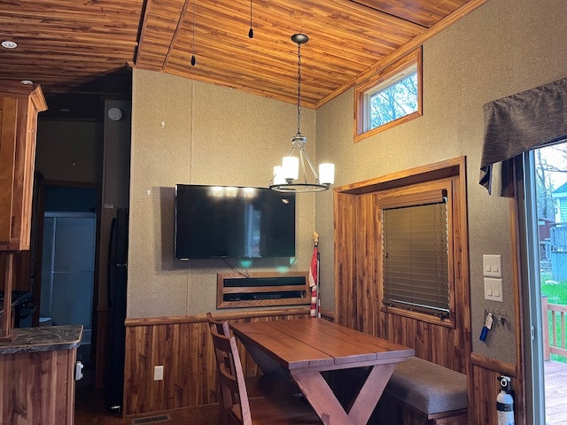 2795 East 28th Road Marseilles, IL 61341 - Photo 12 of 58 a room with furniture and a flat screen tv