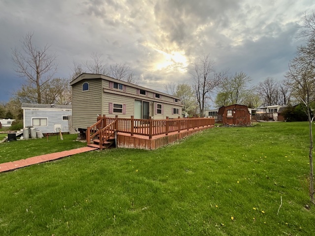 2795 East 28th Road Marseilles, IL 61341 - Photo 2 of 58 a view of a house with a back yard