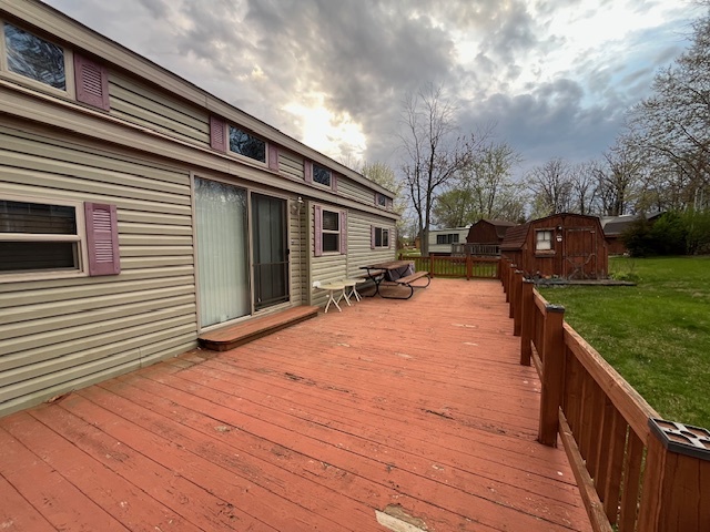 2795 East 28th Road Marseilles, IL 61341 - Photo 22 of 58 a backyard of a house with table and chairs