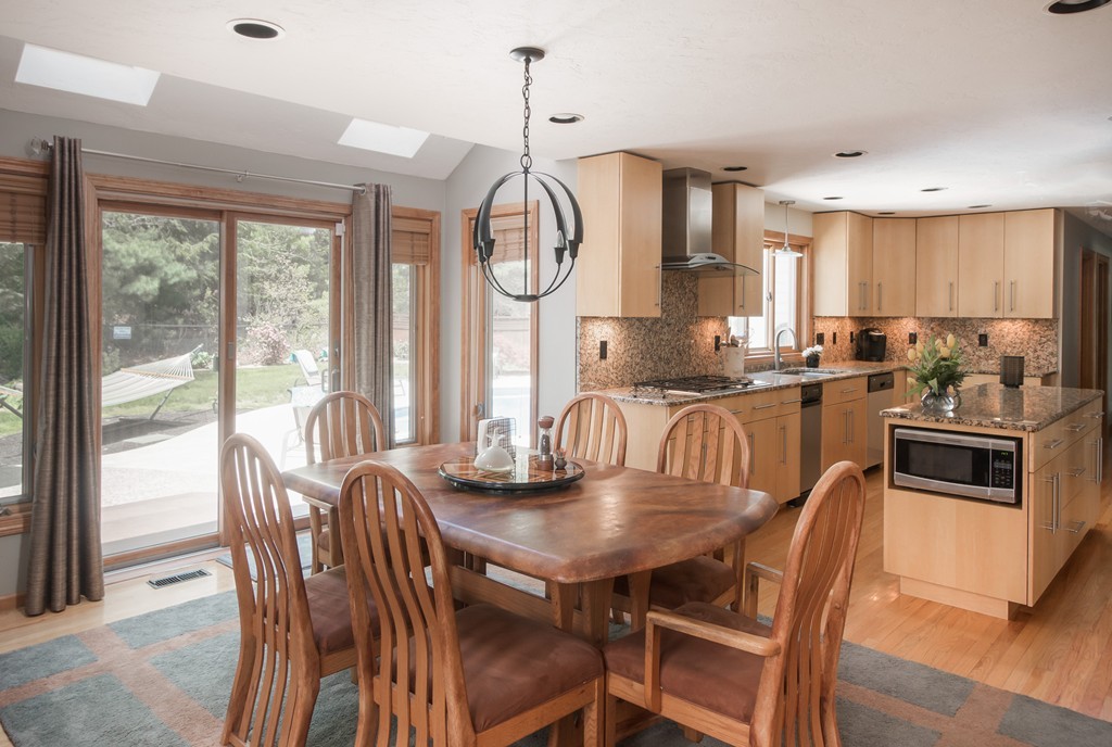 7 Hidden Brick Road Hopkinton, MA 01748 - Photo 5 of 30 Gallery Image 5