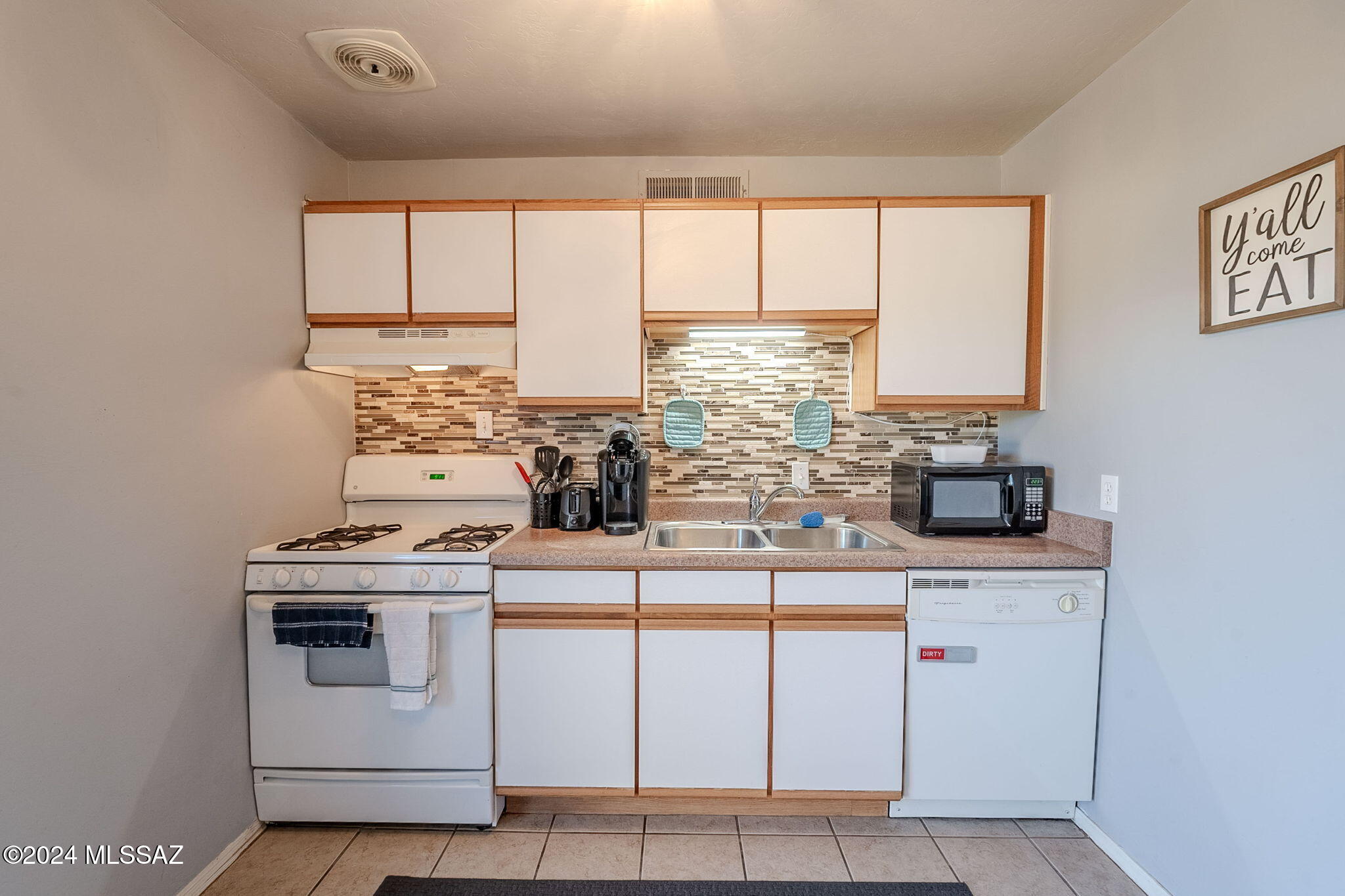 350 North Silverbell Road, Unit 88 Tucson, AZ 85745 - Photo 8 of 30