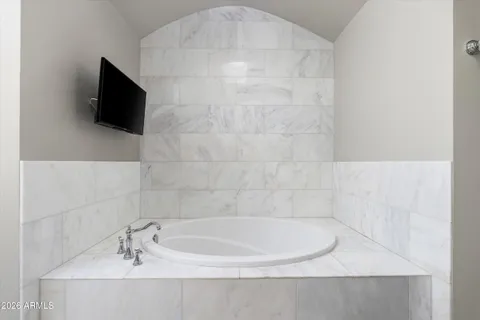 $1,998,900 | 5201 East Weldon Avenue, Phoenix, AZ 85018